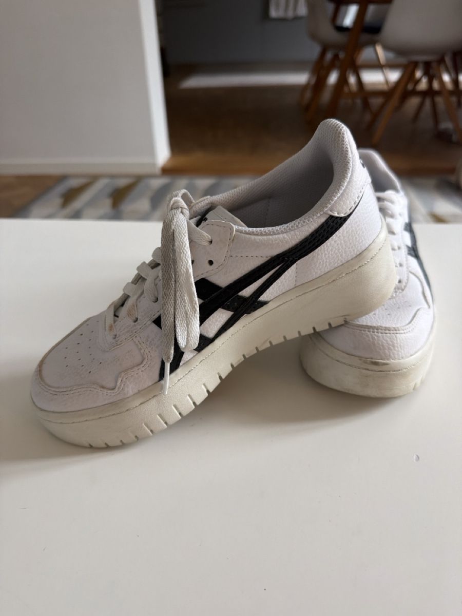 Asics Scarpe da uomo: Asics Sneakers gr. 35.5 – Usato da Bern venduto da Lili1007 1