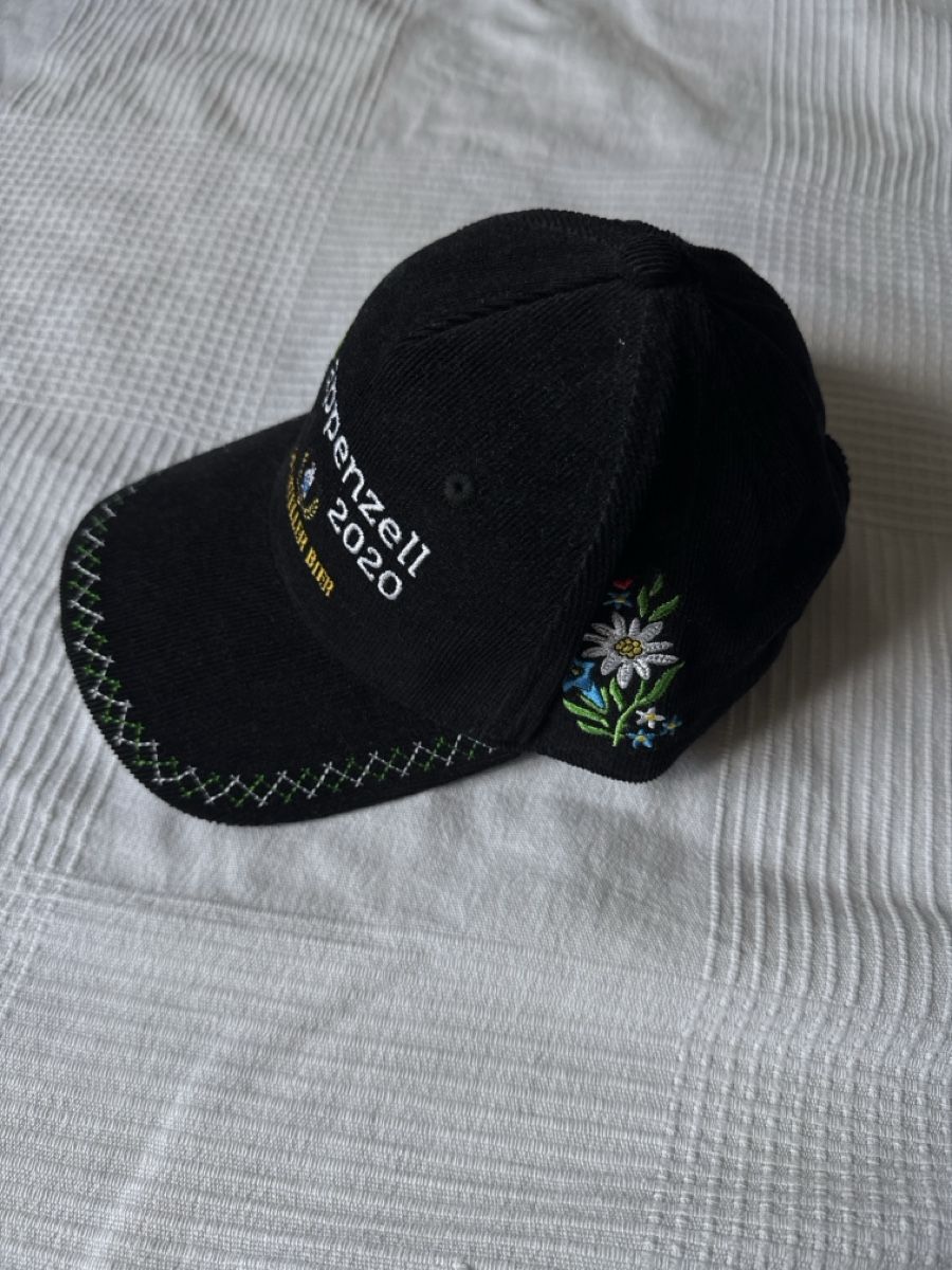 Copricapi, berretti & cappellini: Appenzeller Bier Appenzell Cap – Usato da Zürich venduto da edit_closet 1