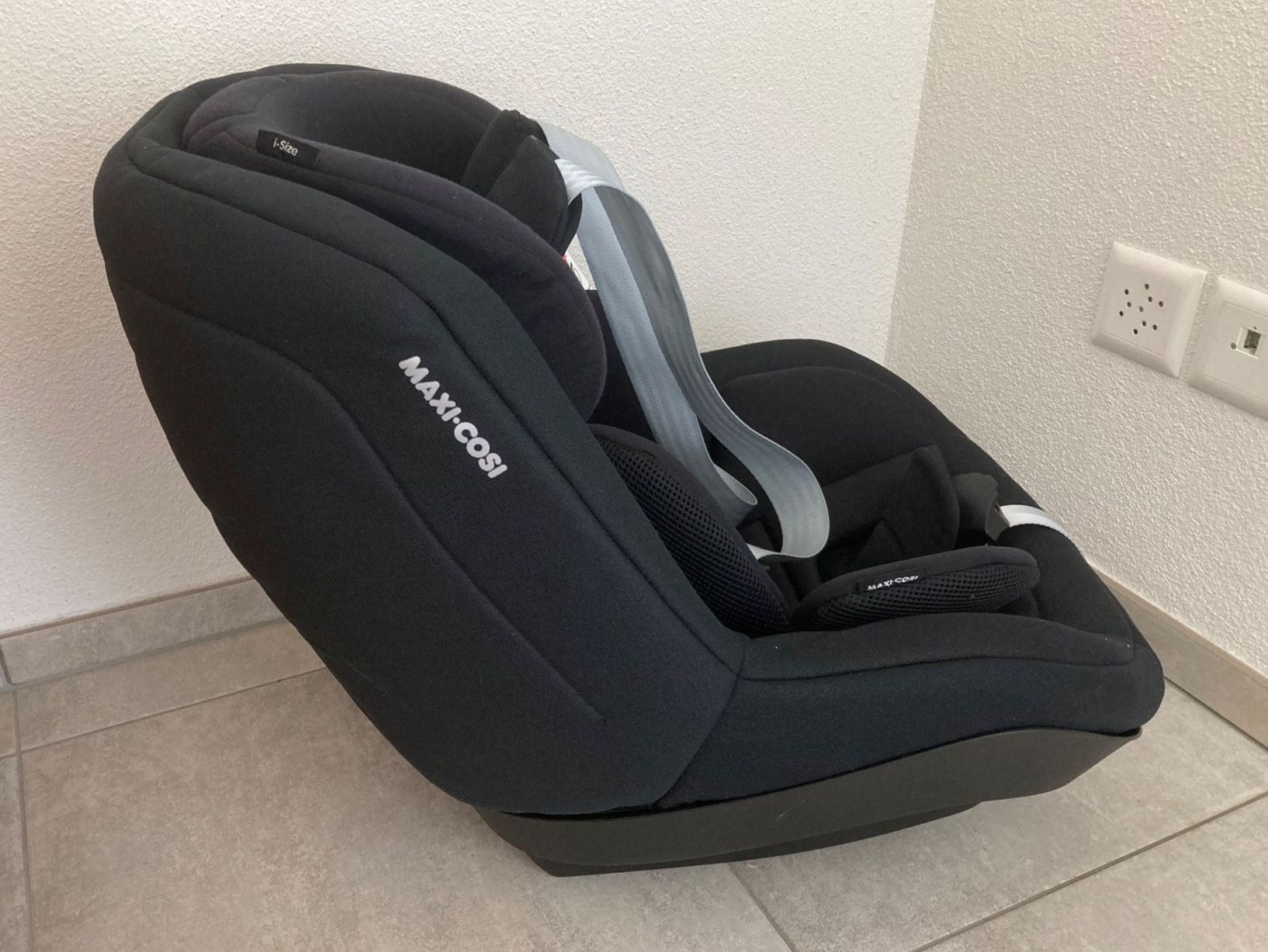 Maxi-Cosi Auto-Kindersitze: Maxi Cosi Pearl Pro 2 I-Size Smart ISize für one oder 3 way – Gebraucht aus Giswil von tilema 1