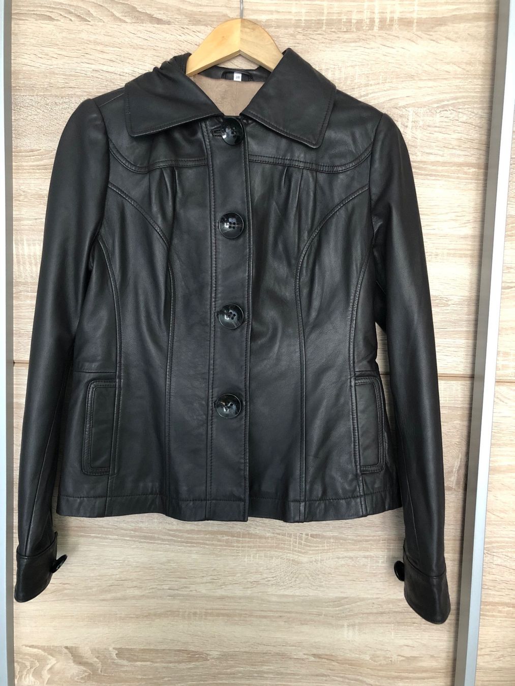 Giacche: Veste en cuir – Usato da Lausanne venduto da naranjo