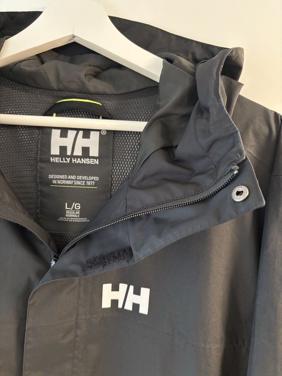 Helly Hansen Jacken: Helly Hansen Ervik Rain Jacket, Black in Size L – Gebraucht aus Zürich von mar_dg26 1