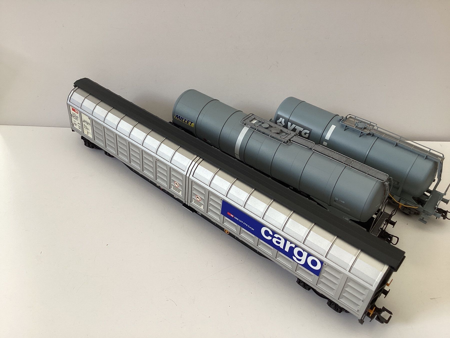 Märklin Modelleisenbahnen: Roco Tillig Märklin SBB Cargo VTG Millet 76650 77461 48055 – Gebraucht aus Effretikon von simtek_de 2