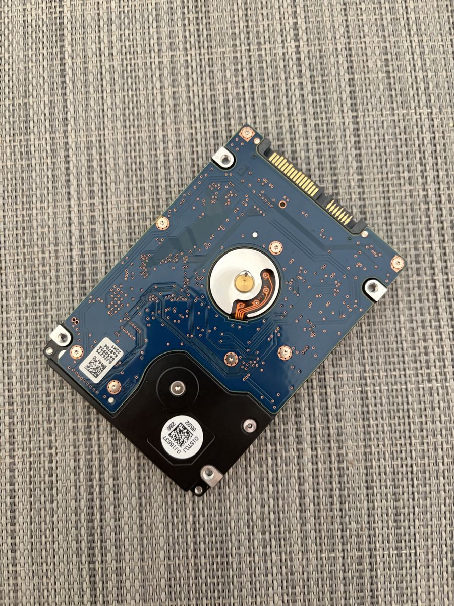 Dischi rigidi: HGST 5K1000 1TB – Usato da Basel venduto da Mr.Krabs1990 1