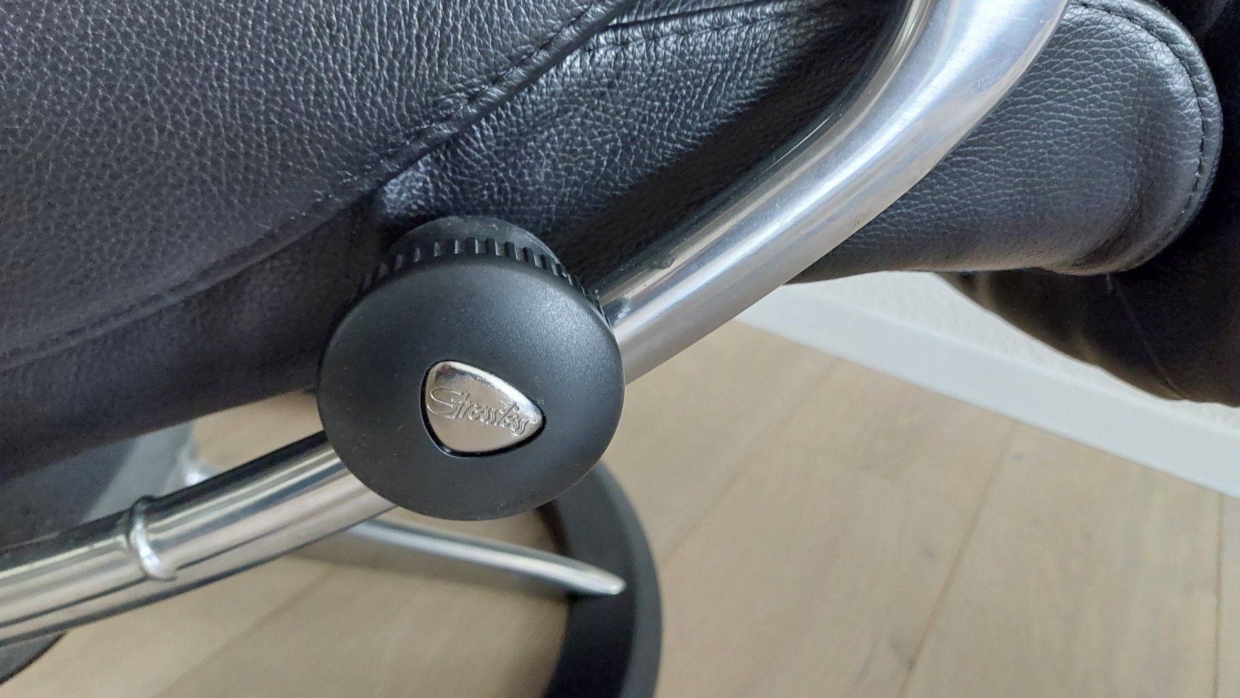 Stressless Sessel: Stressless Lederstuhl – Gebraucht aus Bassersdorf von Online63 1