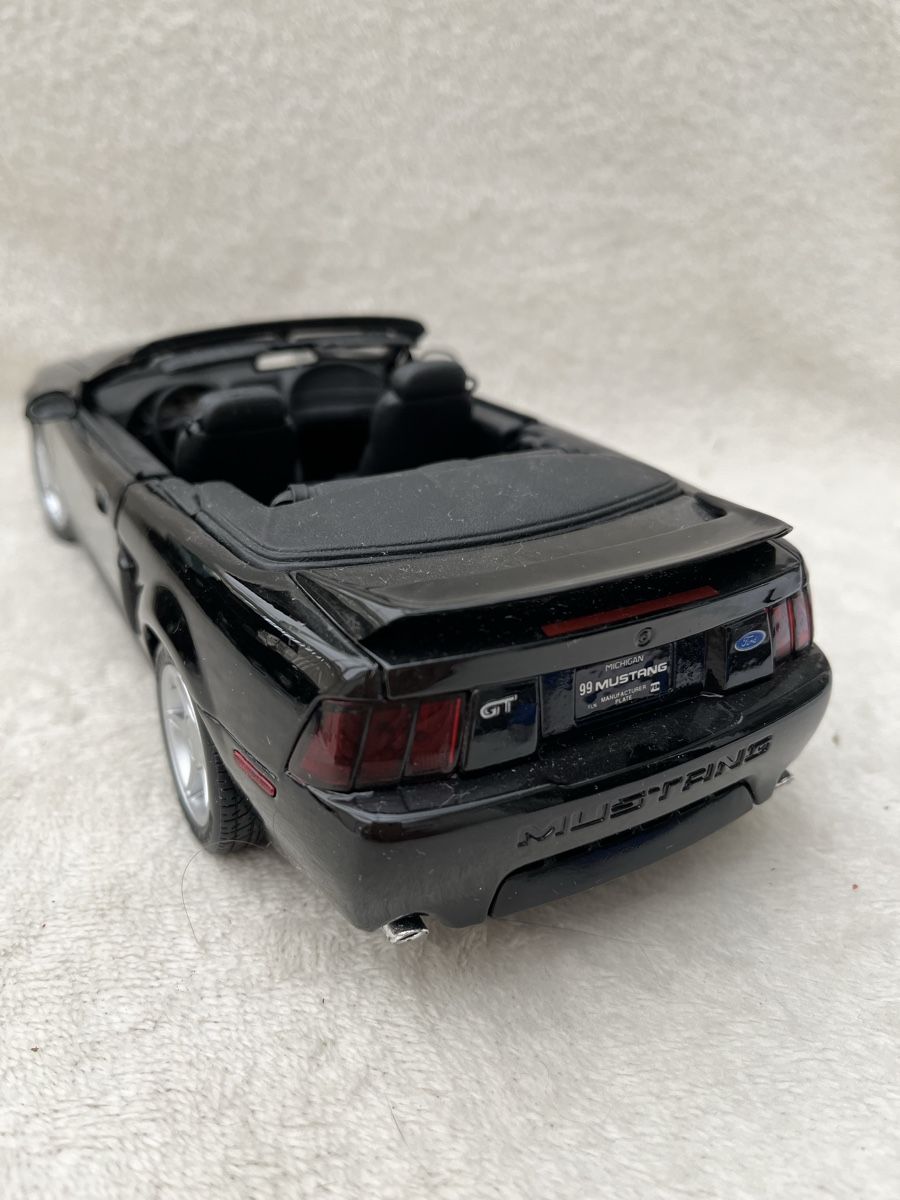 Ford Modellini d'auto: Ford Mustang Cabriolet 1999 – Nuovo (secondo la descrizione) da Oberweningen venduto da mer_2yn9 1