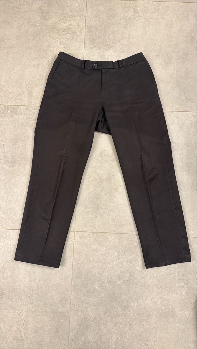 Pantaloni: schwarze Herrenhose, Grösse 54C – Usato da Elsau venduto da shoppa