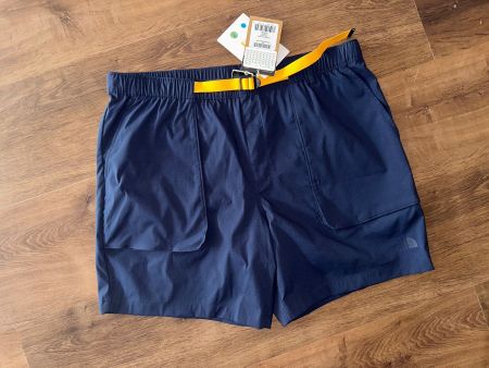 New The North Face shorts - XL