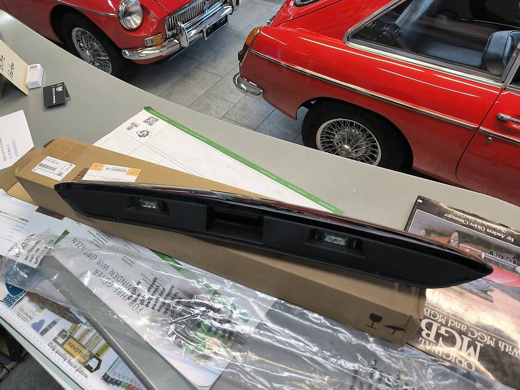 Tutti pezzi di ricambio auto: Mini Cooper Kennzeichenleuchte LED  – Usato da Bütschwil venduto da chromenbueb 2