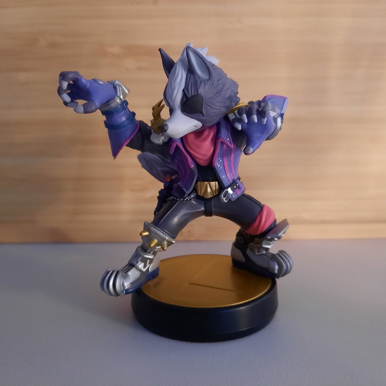 Nintendo Giochi: amiibo Wolf – Usato da Münchenstein venduto da 2DGames