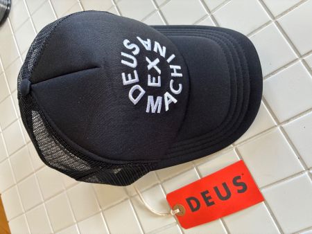 Deus Cap Neu