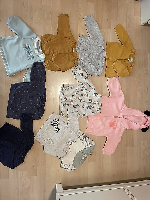 Lotti & Set di vestiti: Grosses Kleiderpaket Grösse 68 – Usato da Murten venduto da ka_koen 1