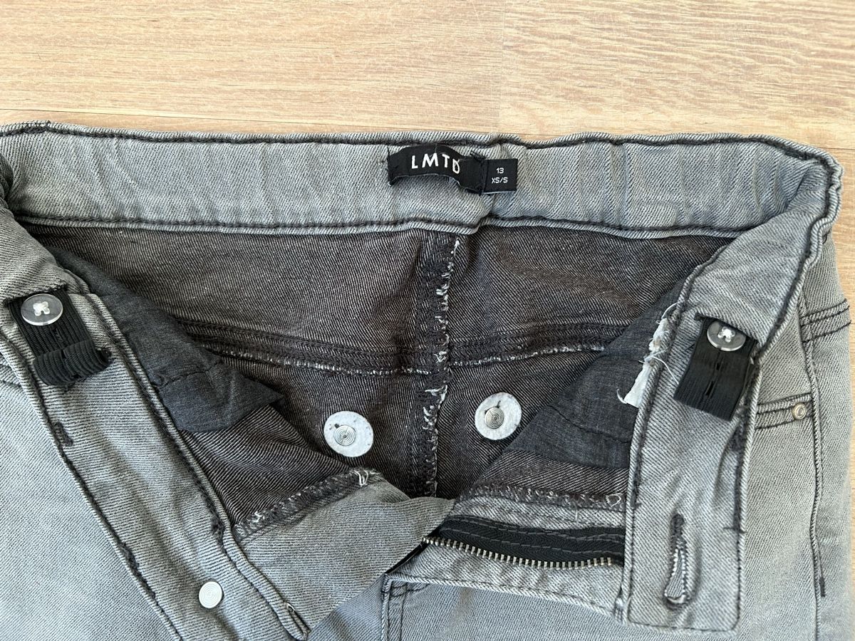 Pantaloni: geradegeschnittene Jeans von LMTD, Grösse 152 – Nuovo (secondo la descrizione) da Ittigen venduto da ReKi29 2