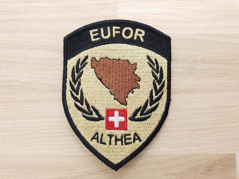 Schweizer Armee Placchette & Badge: Badge EUFOR ALTHEA Klett Schwarz – Usato da Adlikon b.Regensdf venduto da 11MinutenGames