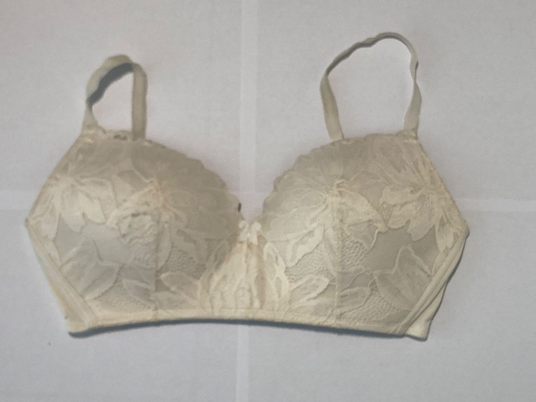 C&A Altra biancheria intima: Bügelloser BH 70B Cremeweiss – Usato da Pfungen venduto da 17j_5zgy