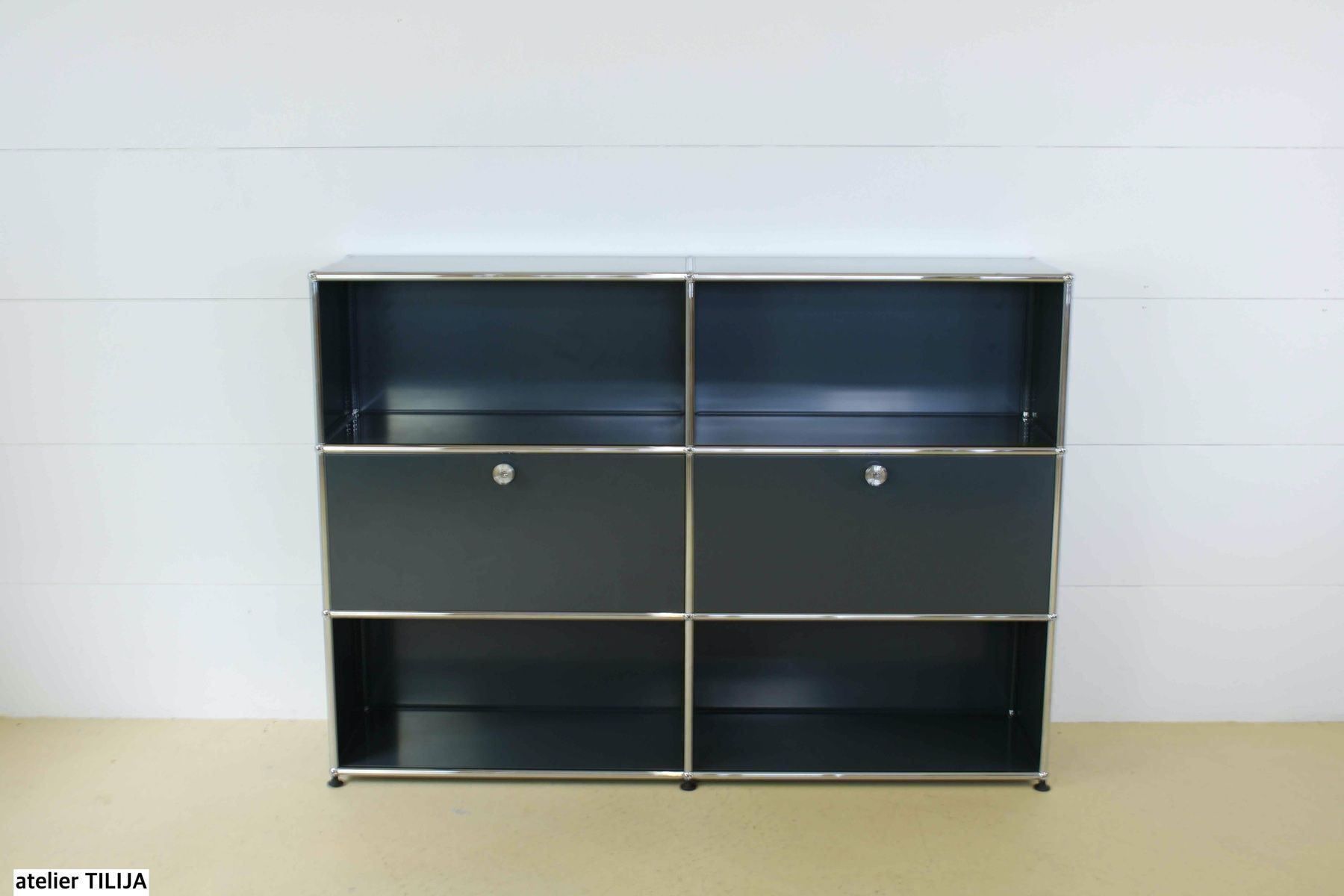 USM Cassettiere: USM Sideboard, Lieferung möglich – Usato da Meinisberg venduto da atelier_TILIJA