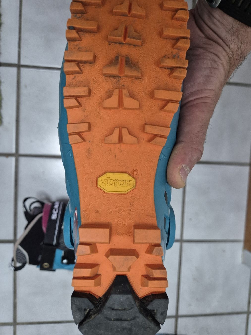 Scarpe da uomo: Scarpa F1 23.0 – Usato da Porrentruy venduto da jer_6hmq 2