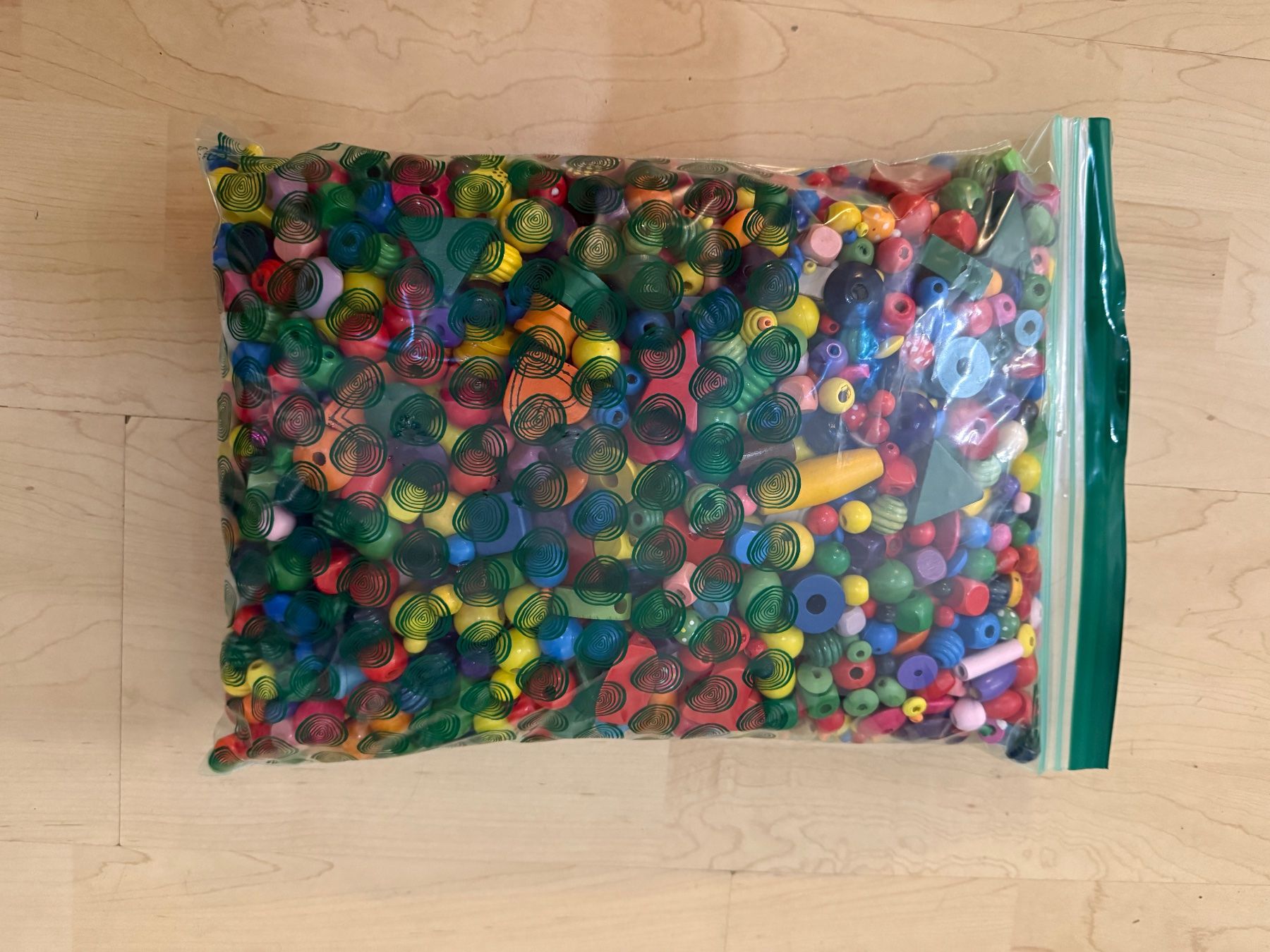 Kits de loisir créatif: 1 Sack voll Holzperlen – Neuf (Voir description) à Uster par pas_ytj2 1
