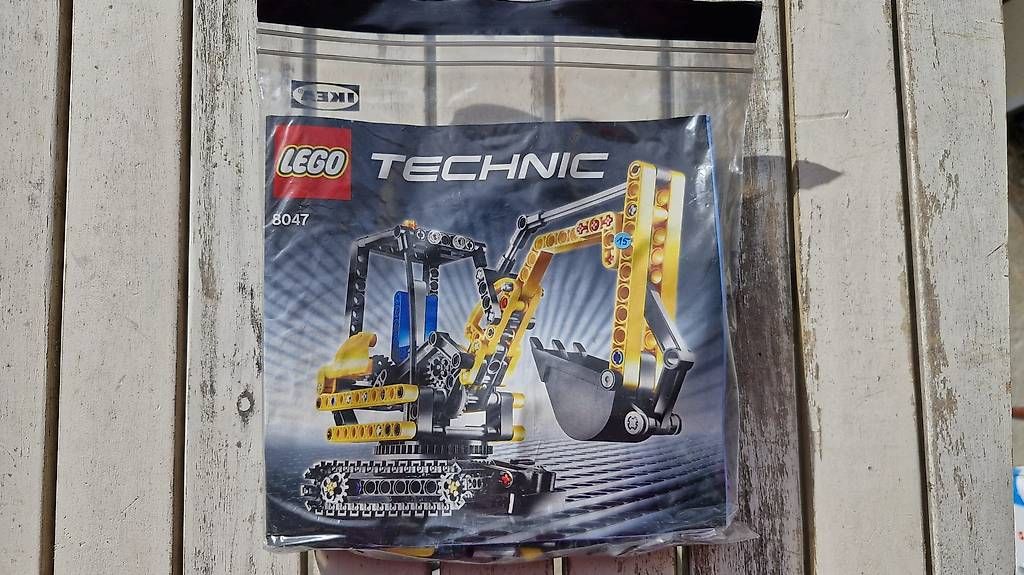 Lego Kit di costruzioni: Lego Technic 8047 Pelleteuse de chantier – Usato da Gland venduto da dam_2s6q 1