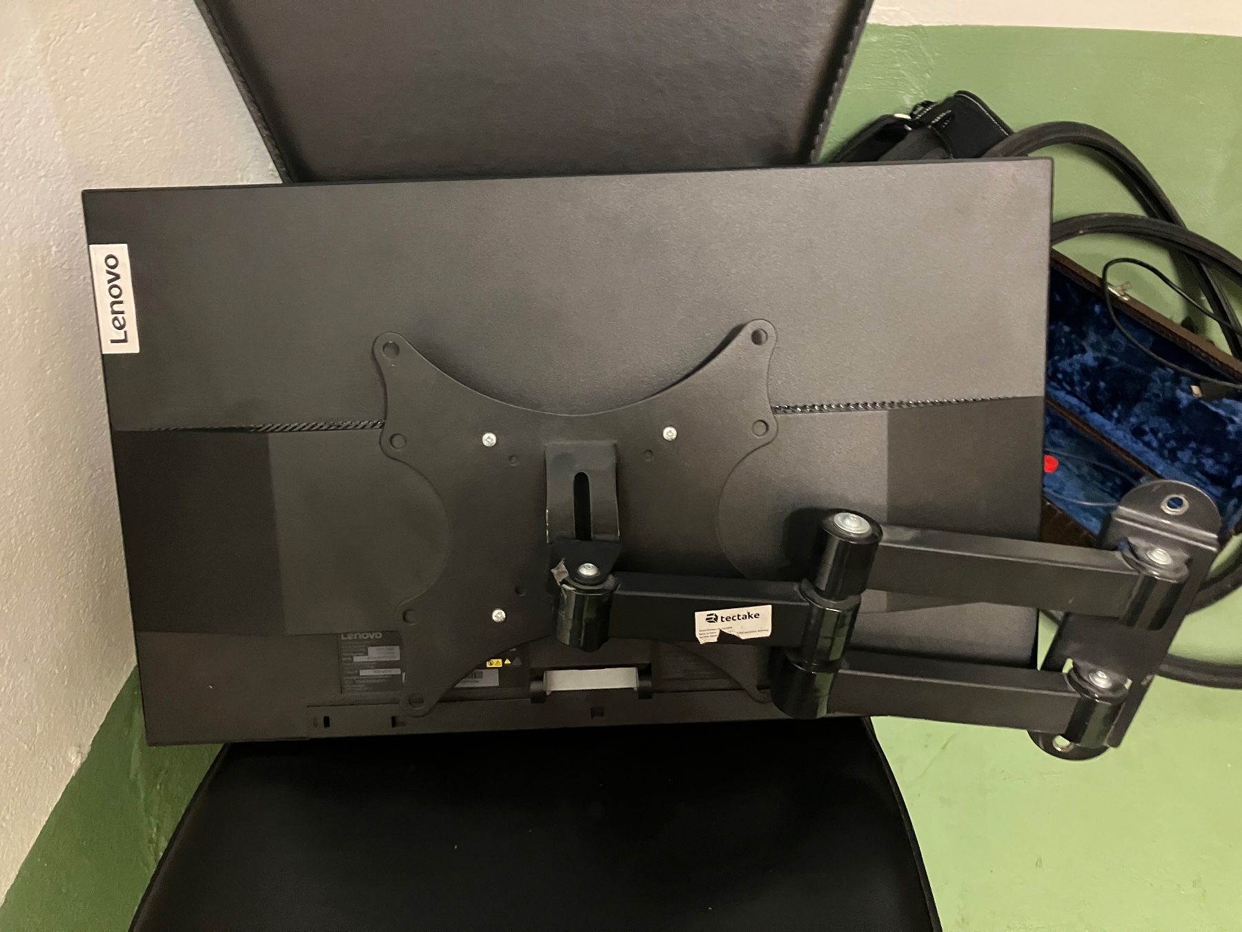 Lenovo Monitor: Bildschirm Lenovo ThinkVision S24e-10 – Usato da Zürich venduto da sepp_h 4