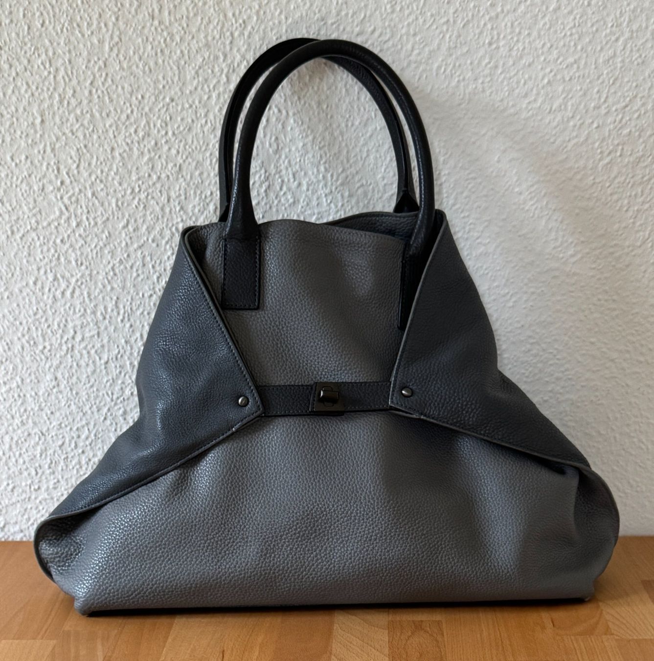 Akris Borse da donna: Akris Ai Tasche, top erhalten – Usato da Zuerich venduto da muzuto
