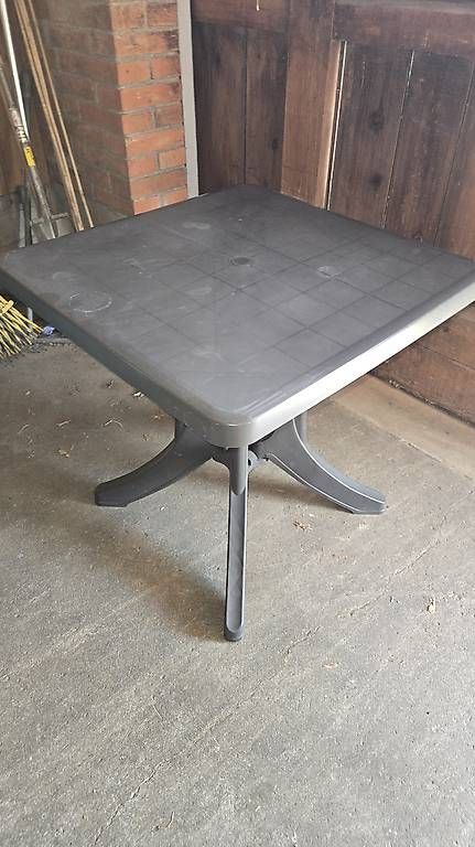 Tavoli: 2 Stk IKEA Gartentisch 70x70 – Usato da Uzwil venduto da BrokiFloh 4