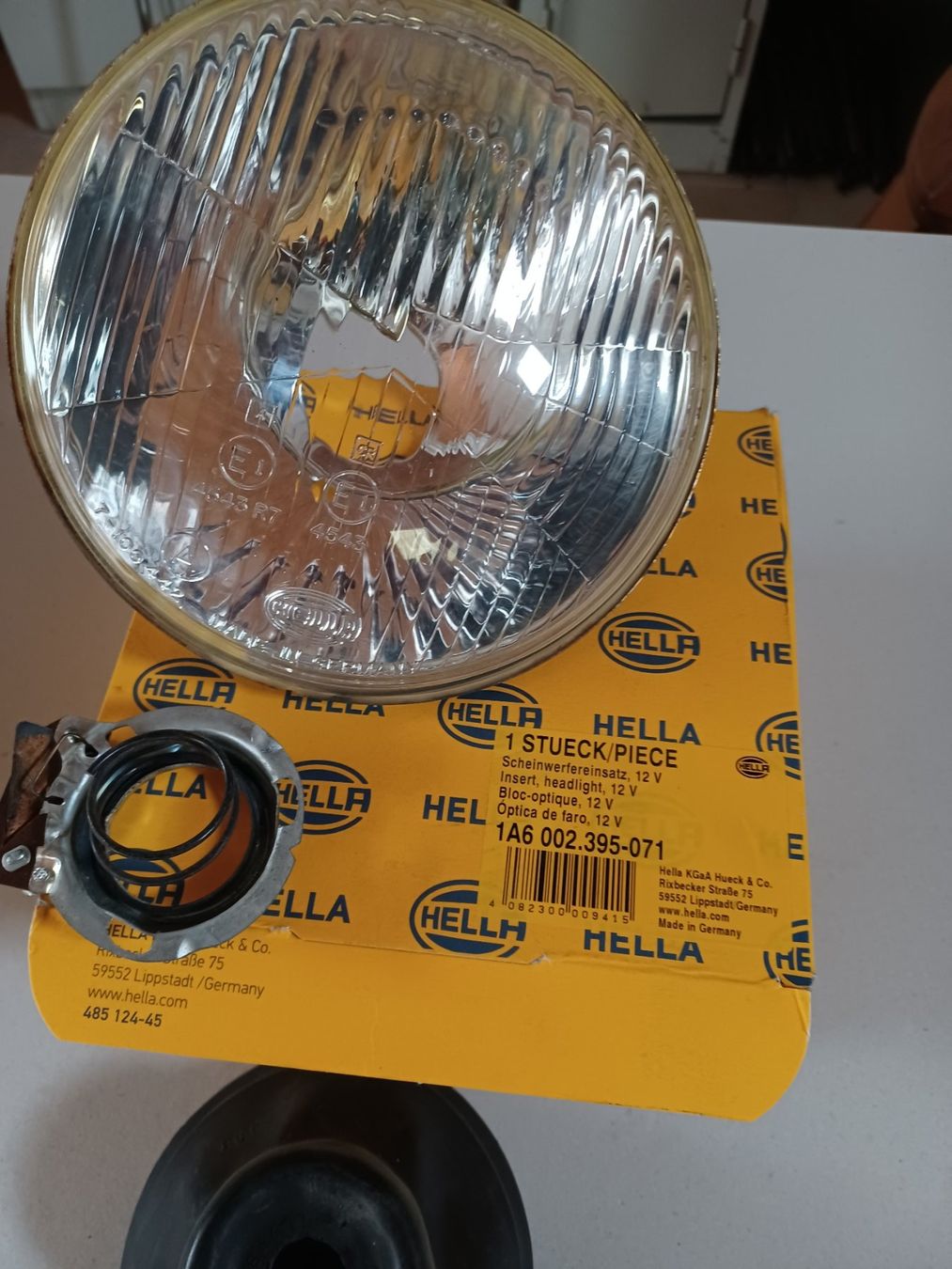 Hella Fari: HELLA H4 Scheinwerfer 12V Neu+OVP Oldtimer Youngtimer Rar... – Usato da Immensee venduto da bubi19