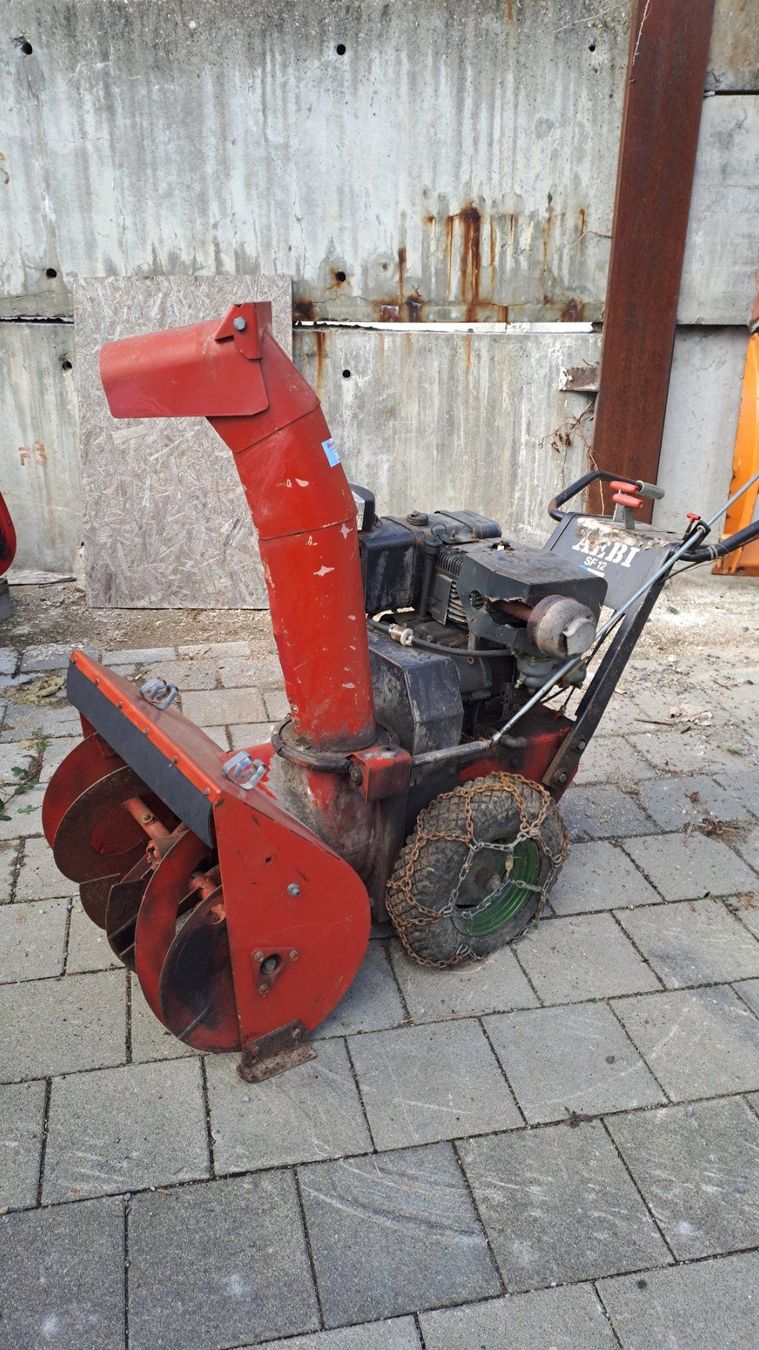 Aebi Alle Maschinen: Schneefräse Aebi SF12 – Gebraucht aus Flums von BartholetFlumsAG 1
