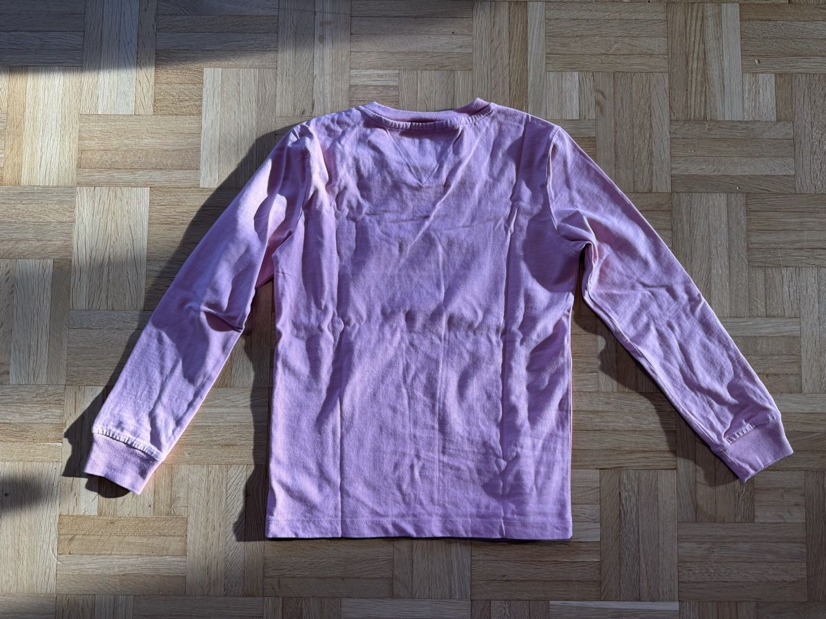 Tommy Hilfiger Blusen, T-Shirts & Tops: Tommy Hilfiger Shirt, Grösse 140 – Neu (gemäss Beschreibung) aus Kleinandelfingen von les_gb7w 1