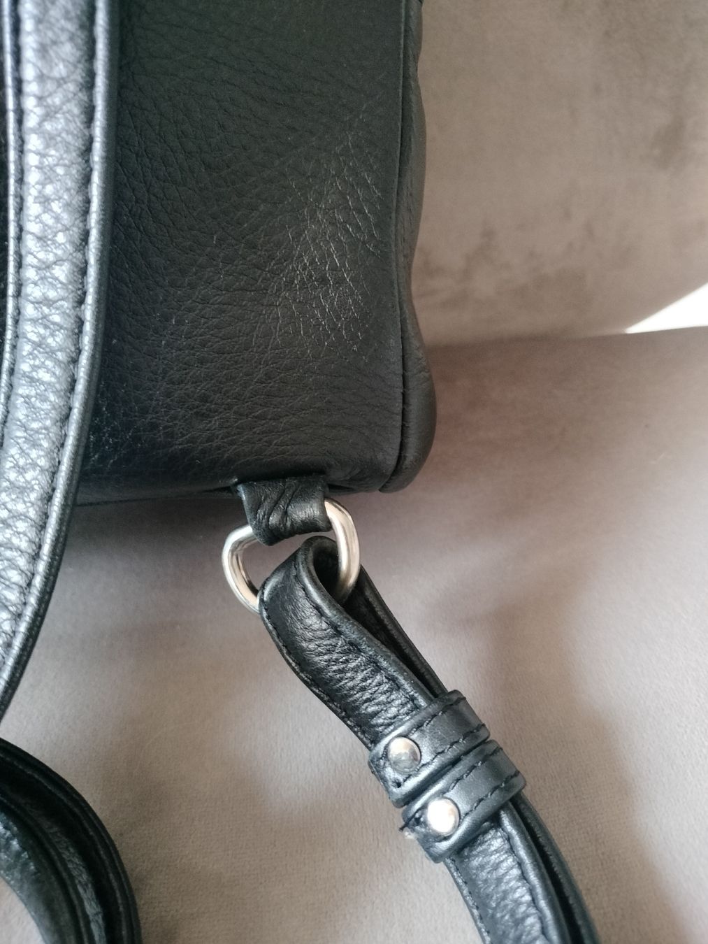 Zaini: Sac à dos cuir noir Still Nordic  – Usato da Massongex venduto da Amel16 4