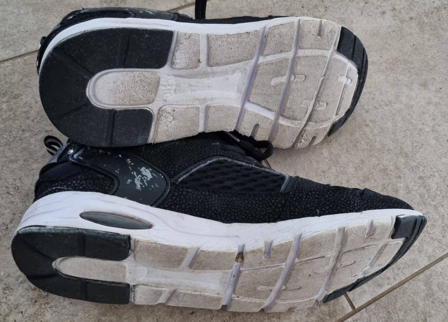 Scarpe da uomo: Freizeit Turnschuh gr.40 – Usato da Grossdietwil venduto da GNOM313 2