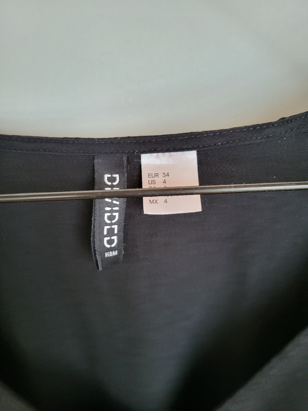 H&M Tute: Schwarzer H&M Divided Jumpsuit, Gr 34 – Usato da Mund venduto da joe_m2w8 1