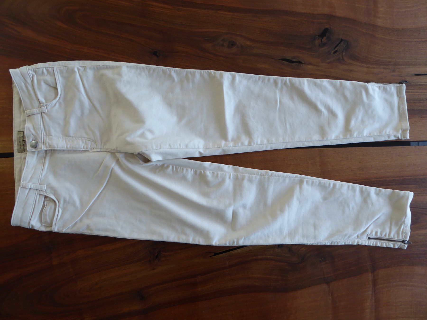 Hosen: Hose SOYACONCEPT beige Grösse 40 – Neu (gemäss Beschreibung) aus Entlebuch von roma6370