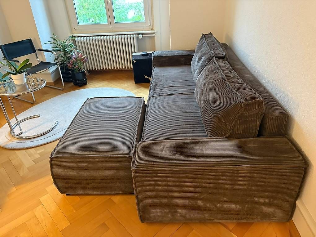 Sofas: Schlafsofa mit Hocker/ Sofa Bed with Foot Rest – Gebraucht aus Zürich von ann_qm9g 3