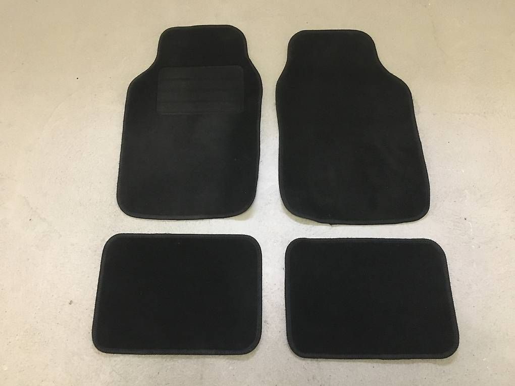 Tutti pezzi di ricambio auto: Mitsubishi Colt CA0/CAO diverse Interior-Teile – Usato da Gipf-Oberfrick venduto da CNe 1