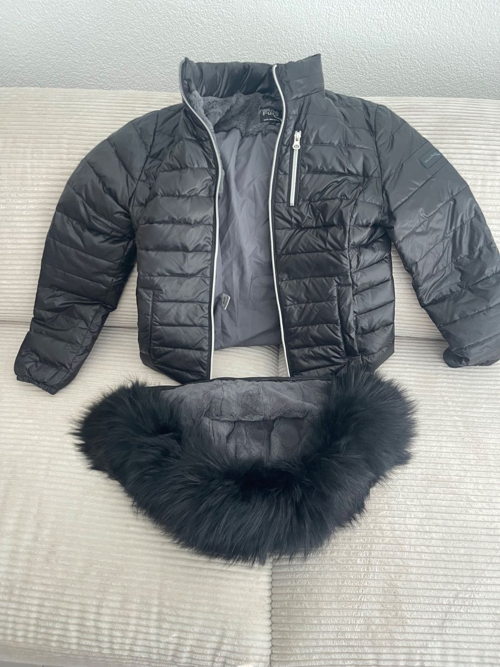 Giacche: Welovefours Jacke – Usato da Hägendorf venduto da but_265z 4