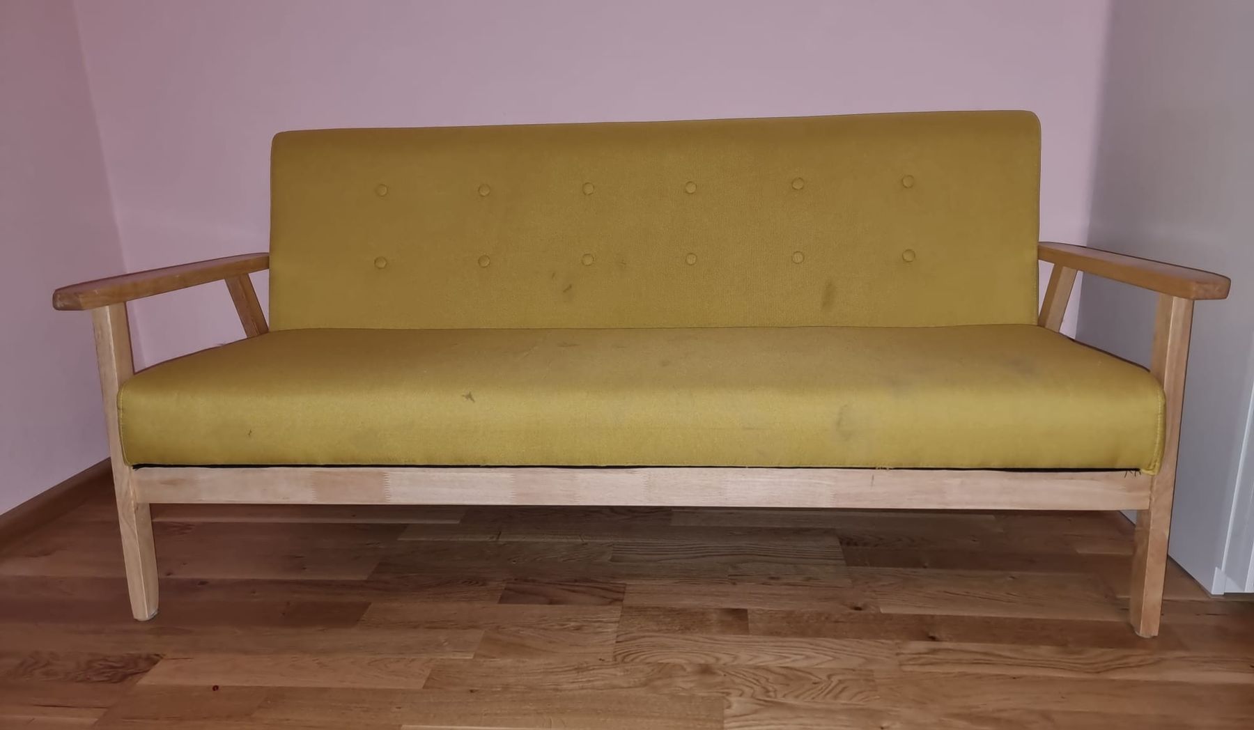 Divani: Sofa 2-Sitzer Holzgestell Senfgelb gebraucht – Usato da Ormalingen venduto da FOMOCO1 2