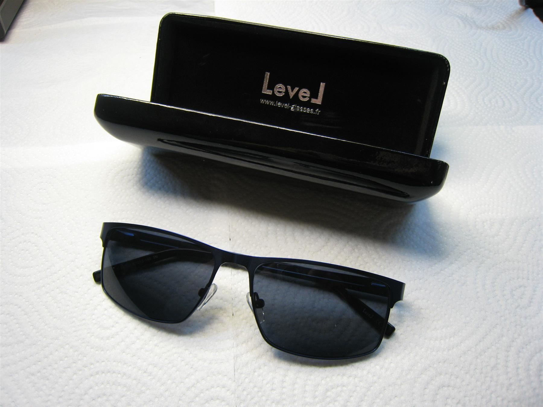 Occhiali & Lenti: ***** Sonnenbrille - Neu – Nuovo e nell'imballaggio originale da Villaz-St-Pierre venduto da Ubid 3