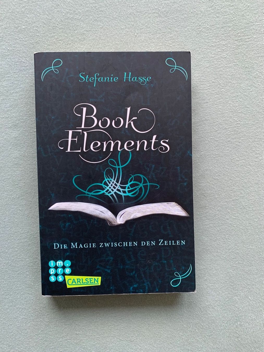 Libri: Book Elements - Stefanie Hasse – Usato da Wabern venduto da JaMi.