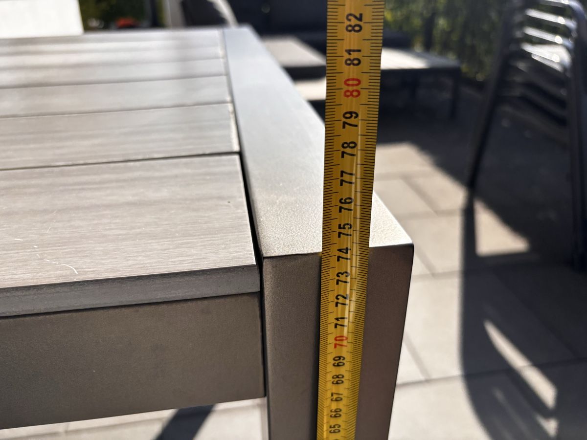 Tische: Gartentisch Aluminium Holz Optik – Gebraucht aus Appenzell von pfa_6gzm 4