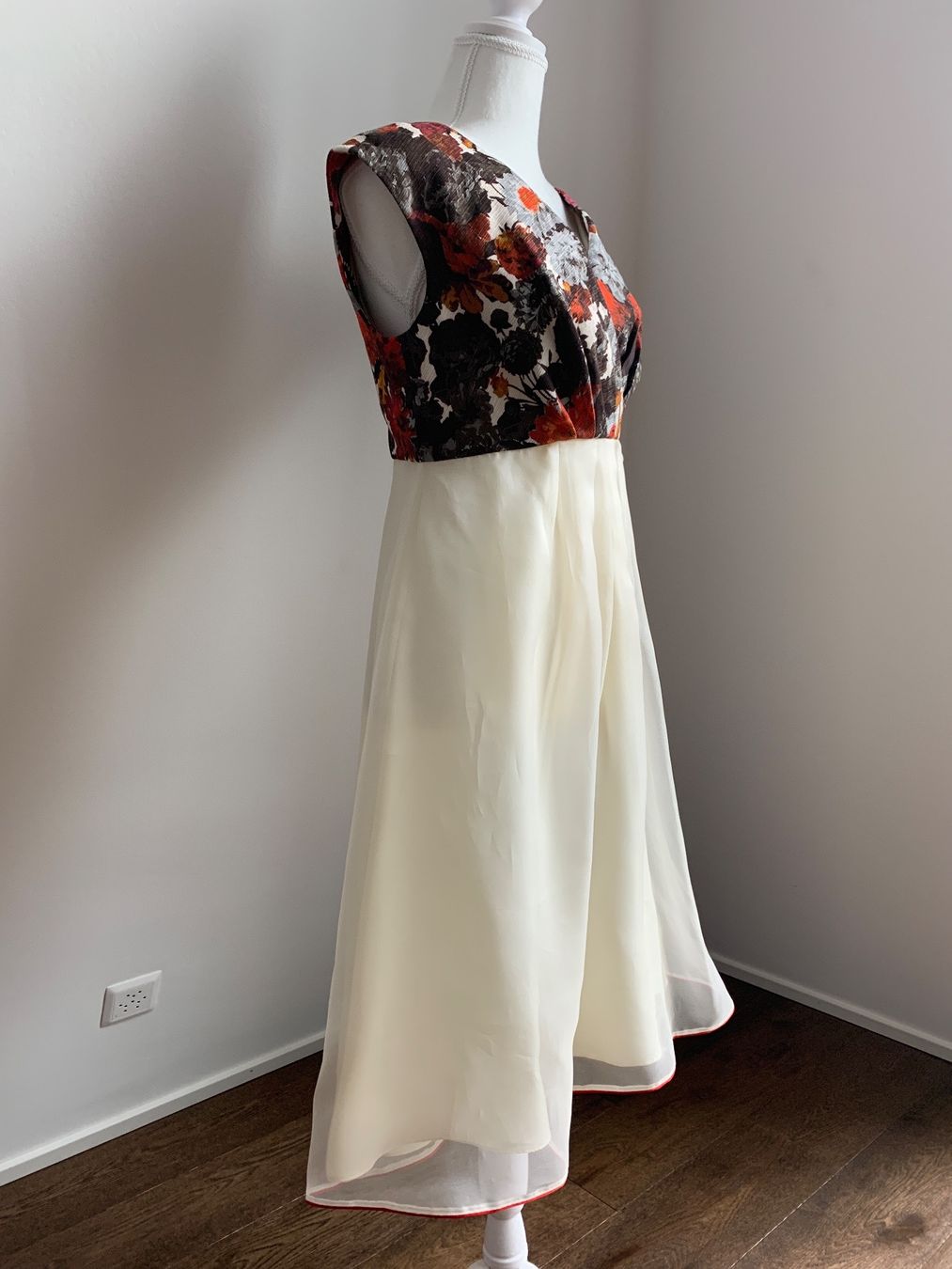 Vestiti: CHRIS BENZ robe neuve en soie taille S – Nuovo (secondo la descrizione) da Morges venduto da Imade1 2