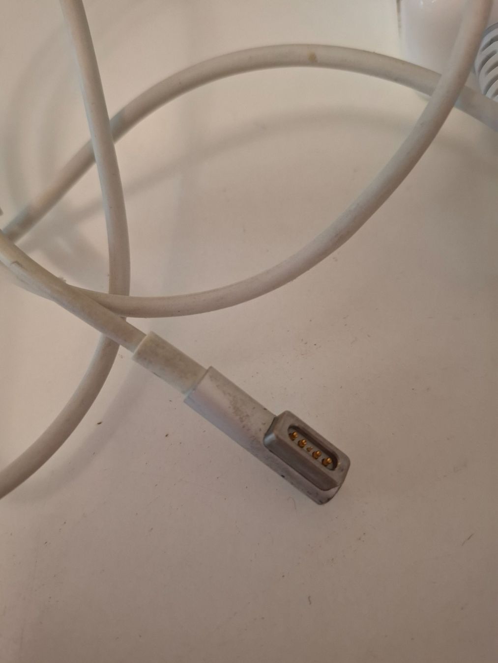 Apple Caricabatterie: Ladegerät – Usato da Zürich venduto da honolulu4711 1