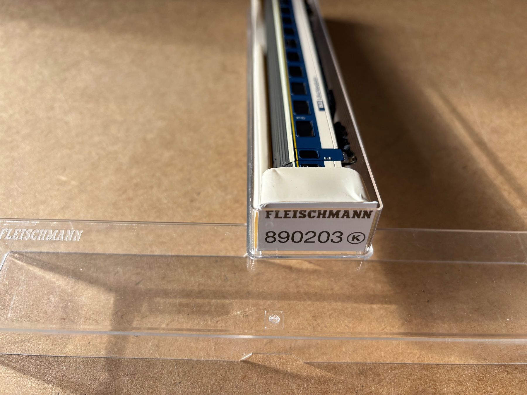 Fleischmann Modelleisenbahnen: Fleischmann 890203 BLS EW IV 1 kl – Neu (gemäss Beschreibung) aus Hauterive NE von eriamch 1
