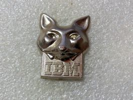 Ansteckpin 87: IBM