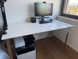 Schreibtisch 