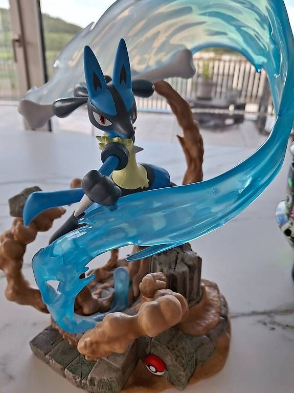 Figuren: Pokémon Lucario Statue – Gebraucht aus Allschwil von V_SV_2018 1