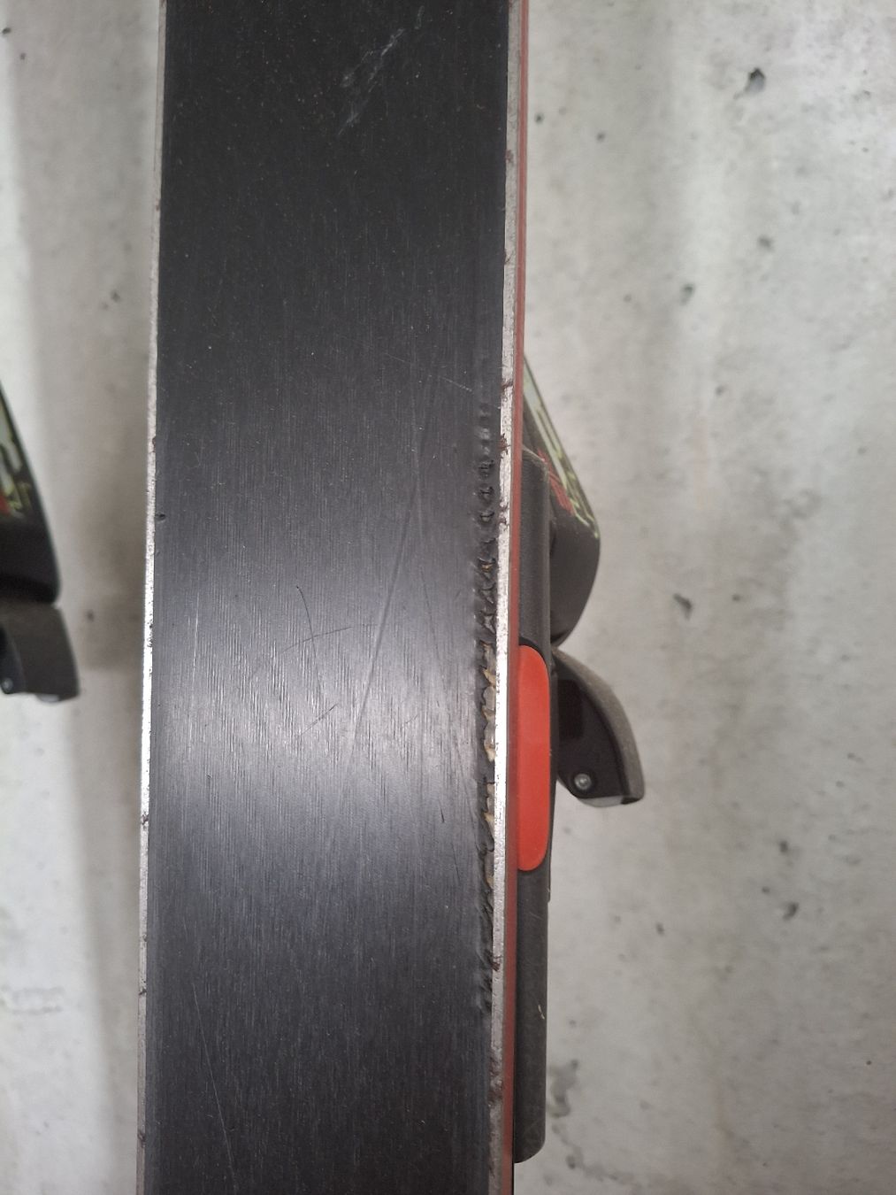 Fischer Skis: Ski – Defekt aus Kerns von L3514 2
