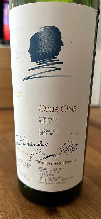 Gläser, Krüge & Flaschen: Opus One 1997 leere Weinflasche – Defekt aus Wettingen von GMB1 3
