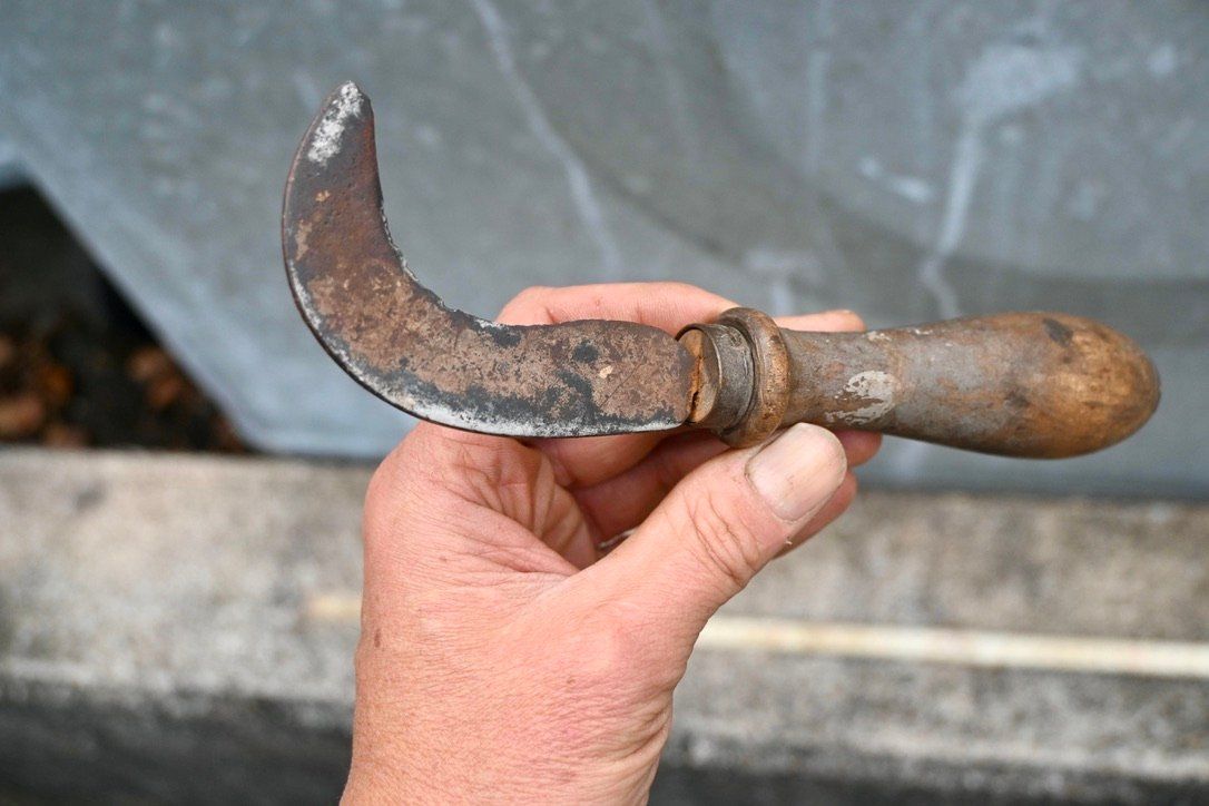 Alle Werkzeuge: ANTIKE Handsichel Länge ca. 20.5cm – Gebraucht aus Pfaffhausen von mono_rec 6