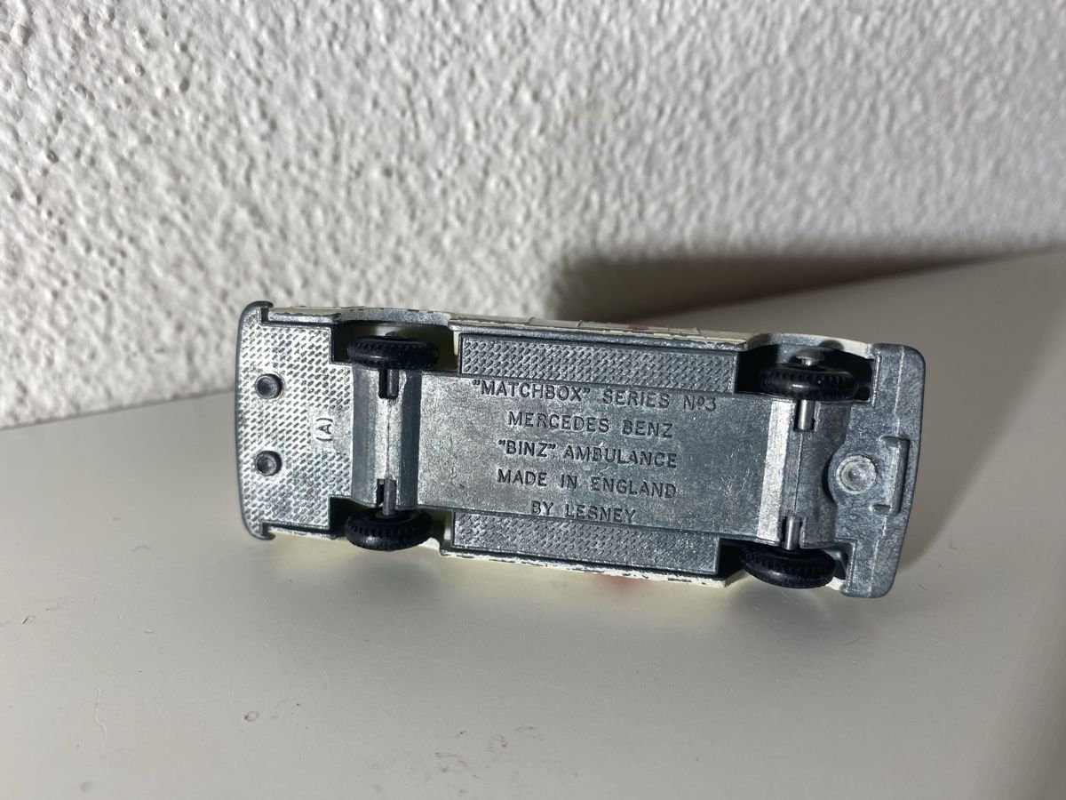 Lesney Modellini d'auto: Lesney ambulance – Usato da Winterthur venduto da ben_9vxx 4