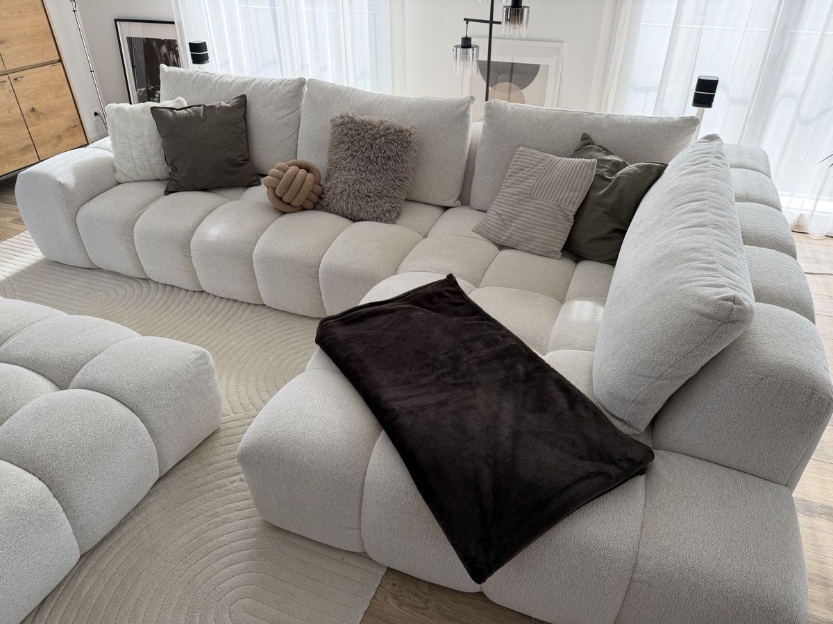 Conforama Sofas: Ecksofa mit Hocker – Neu (gemäss Beschreibung) aus Reinach BL von rin_ry68 2